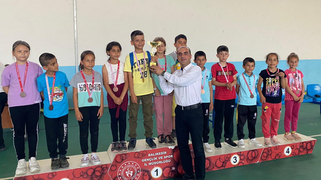 Geleneksel Çocuk Oyunları Manyas İlçe Finalleri Yapıldı.